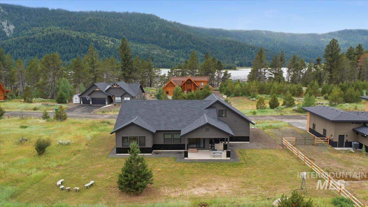 13152 Hawks Bay Rd, Donnelly, Idaho 83615, 4 Bedrooms, 2 Bathrooms, Residential For Sale, Price $869,999, 98992433