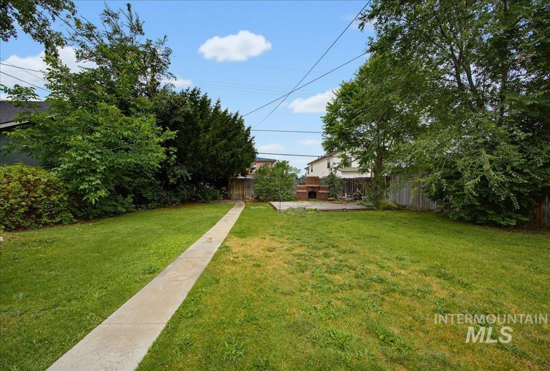 915 13th Ave S, Nampa, Idaho 83651, 3 Bedrooms, 2 Bathrooms, Residential For Sale, Price $345,000,MLS 98992438