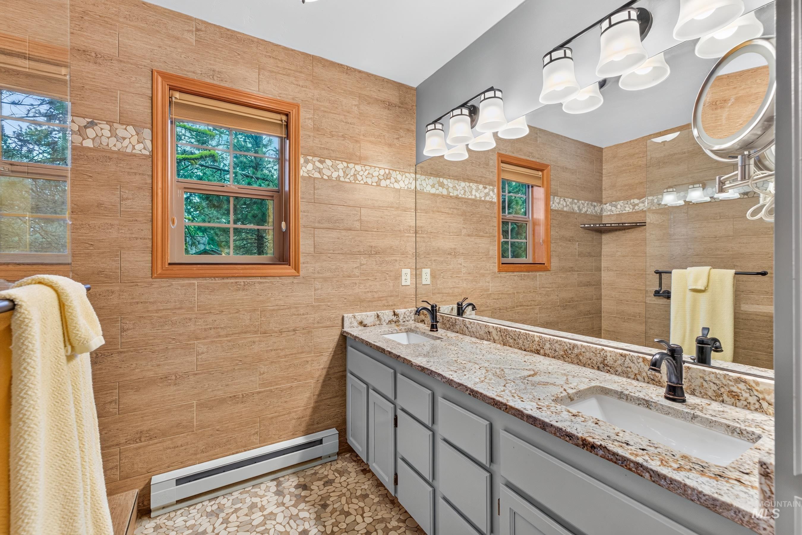 649 Woodlands Drive, McCall, Idaho 83638, 3 Bedrooms, 2 Bathrooms, Residential For Sale, Price $738,000, 98992439