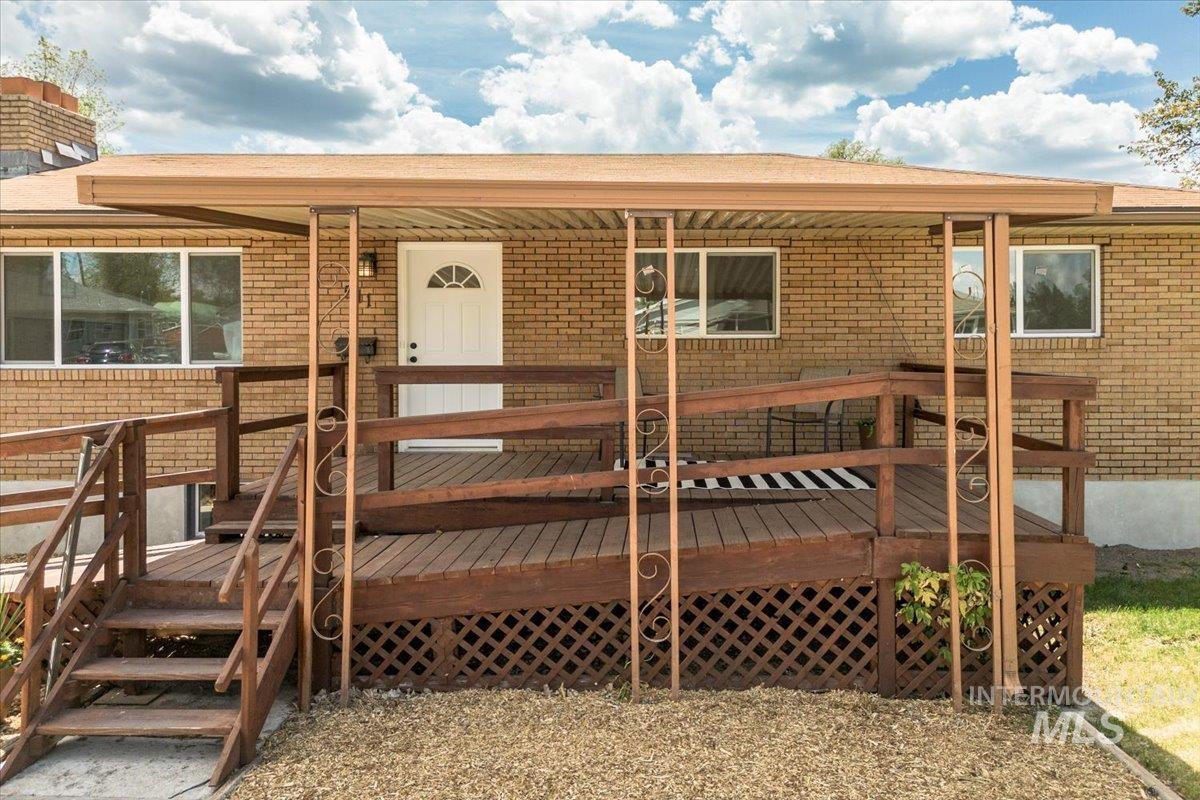 511 E Poplar St, Pocatello, Idaho 83201, 5 Bedrooms, 3 Bathrooms, Residential For Sale, Price $359,900,MLS 98992442