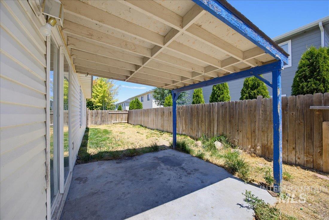 92 S Bancroft Way, Nampa, Idaho 83686, 3 Bedrooms, 2 Bathrooms, Residential For Sale, Price $319,990,MLS 98992443