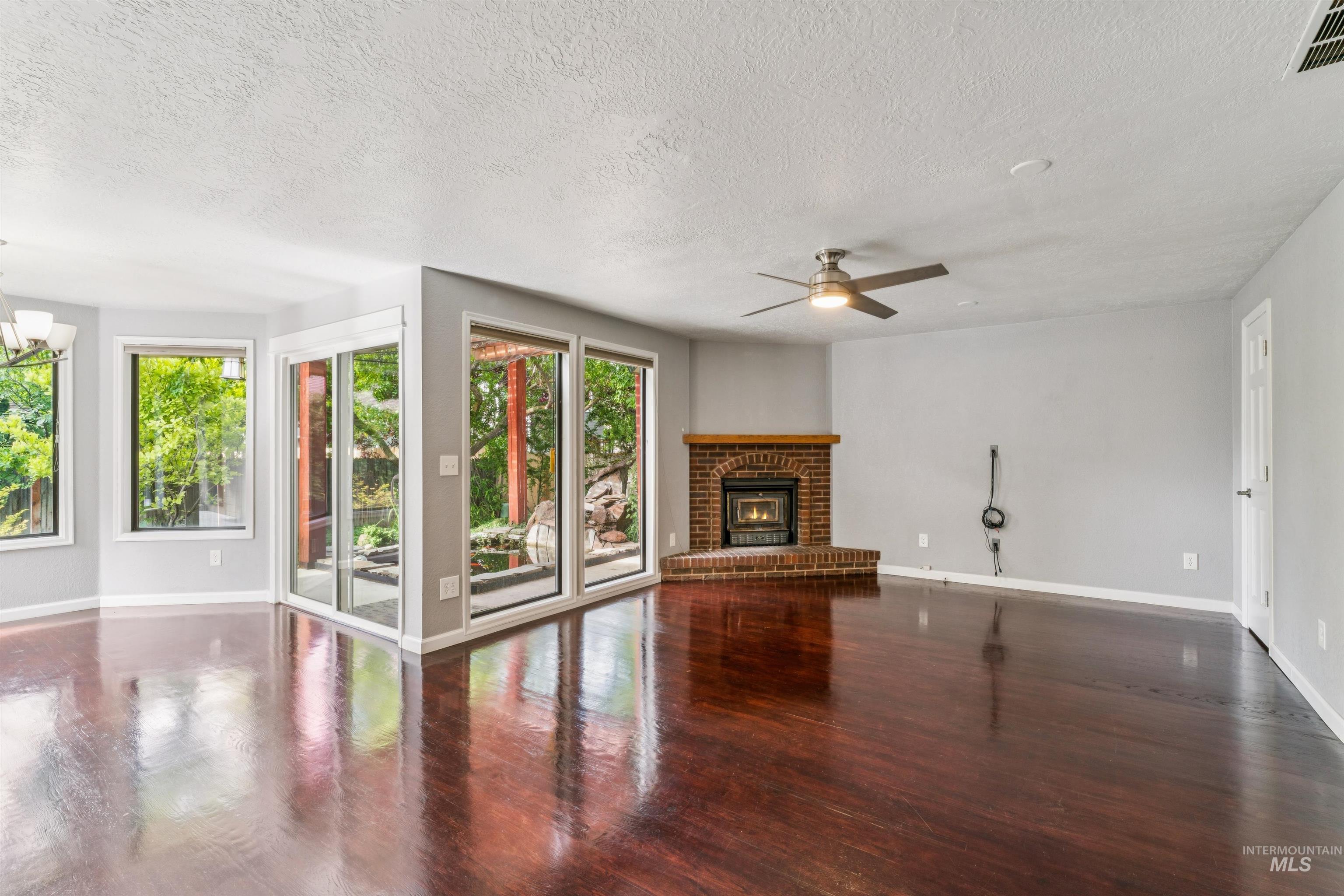 9831 W Ripley St, Boise, Idaho 83704, 6 Bedrooms, 4 Bathrooms, Residential For Sale, Price $755,990, 98992445