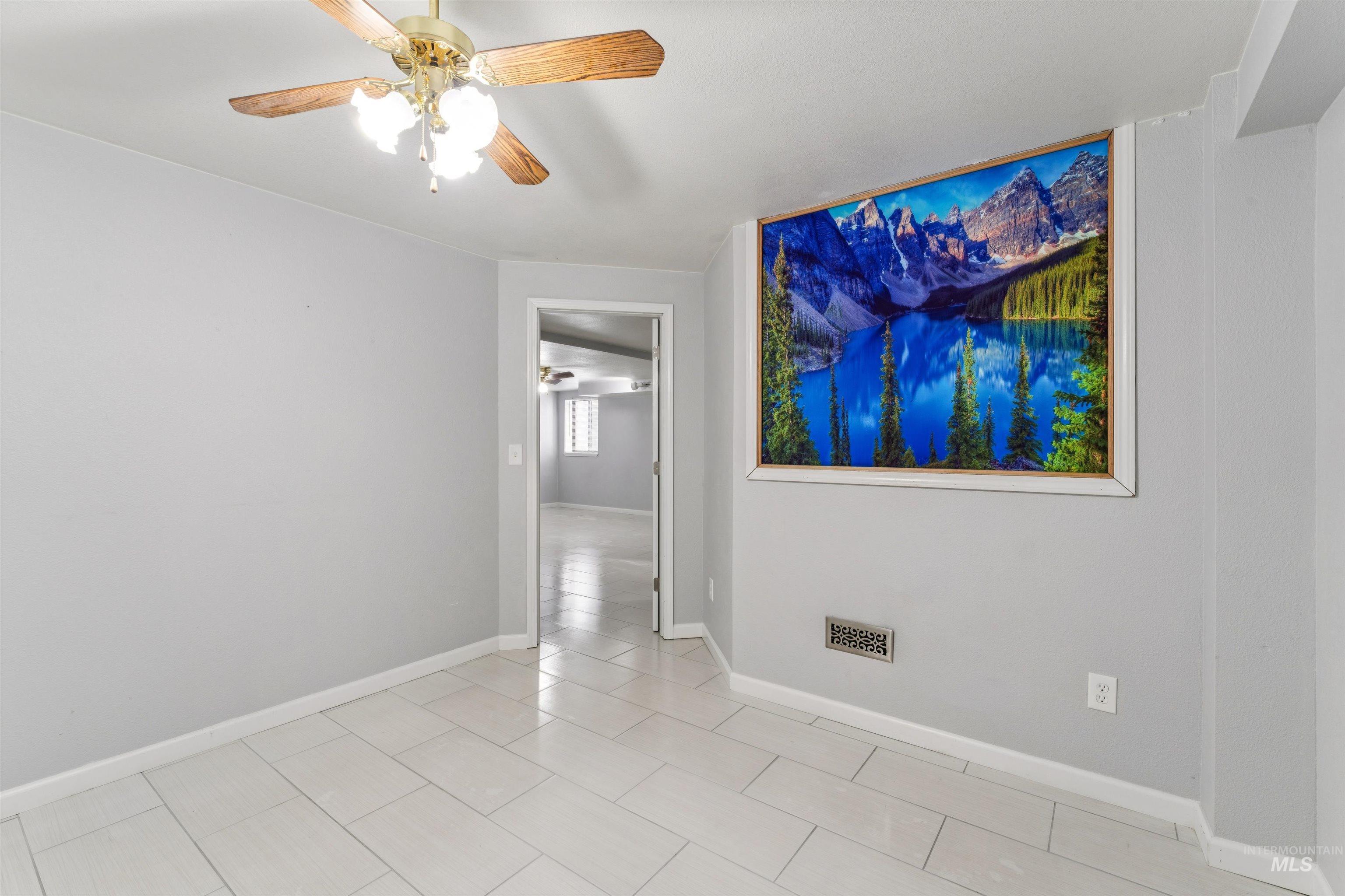 9831 W Ripley St, Boise, Idaho 83704, 6 Bedrooms, 4 Bathrooms, Residential For Sale, Price $755,990, 98992445