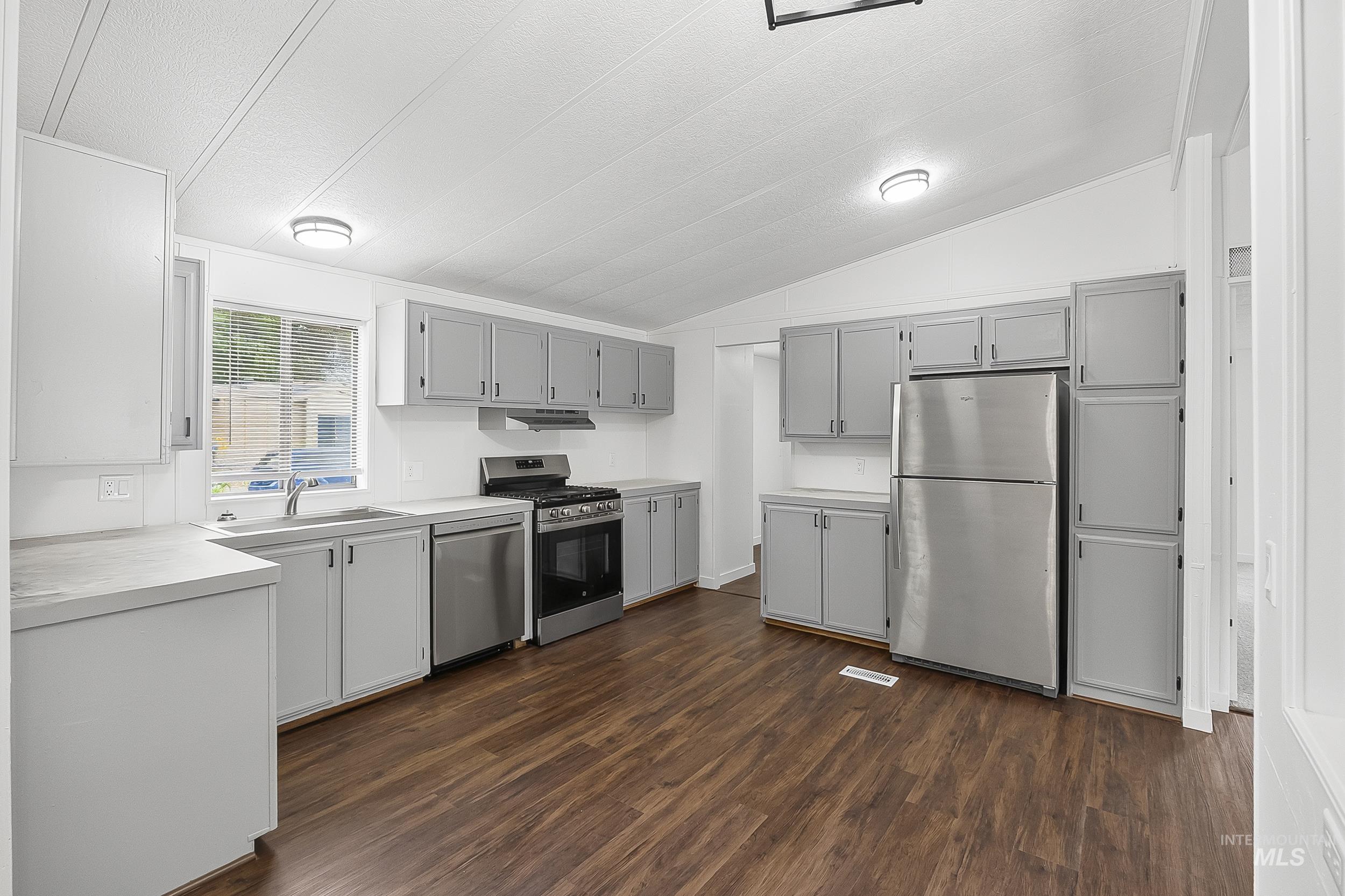 543 Silver City Dr, Boise, Idaho 83713, 4 Bedrooms, 2 Bathrooms, Residential For Sale, Price $114,900,MLS 98992448