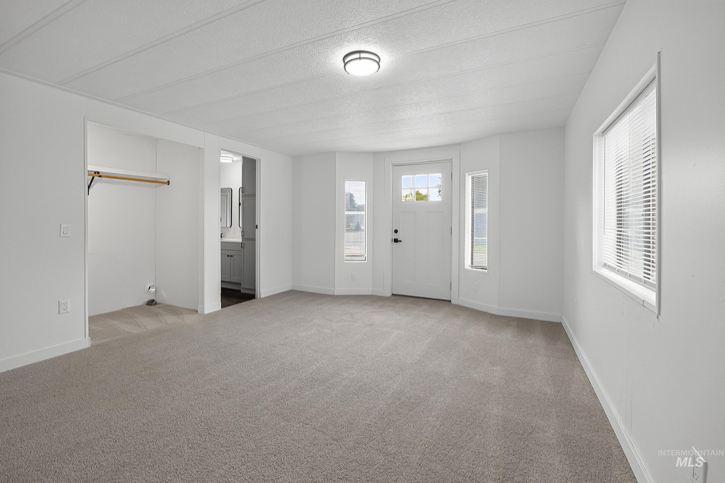 543 Silver City Dr, Boise, Idaho 83713, 4 Bedrooms, 2 Bathrooms, Residential For Sale, Price $114,900,MLS 98992448
