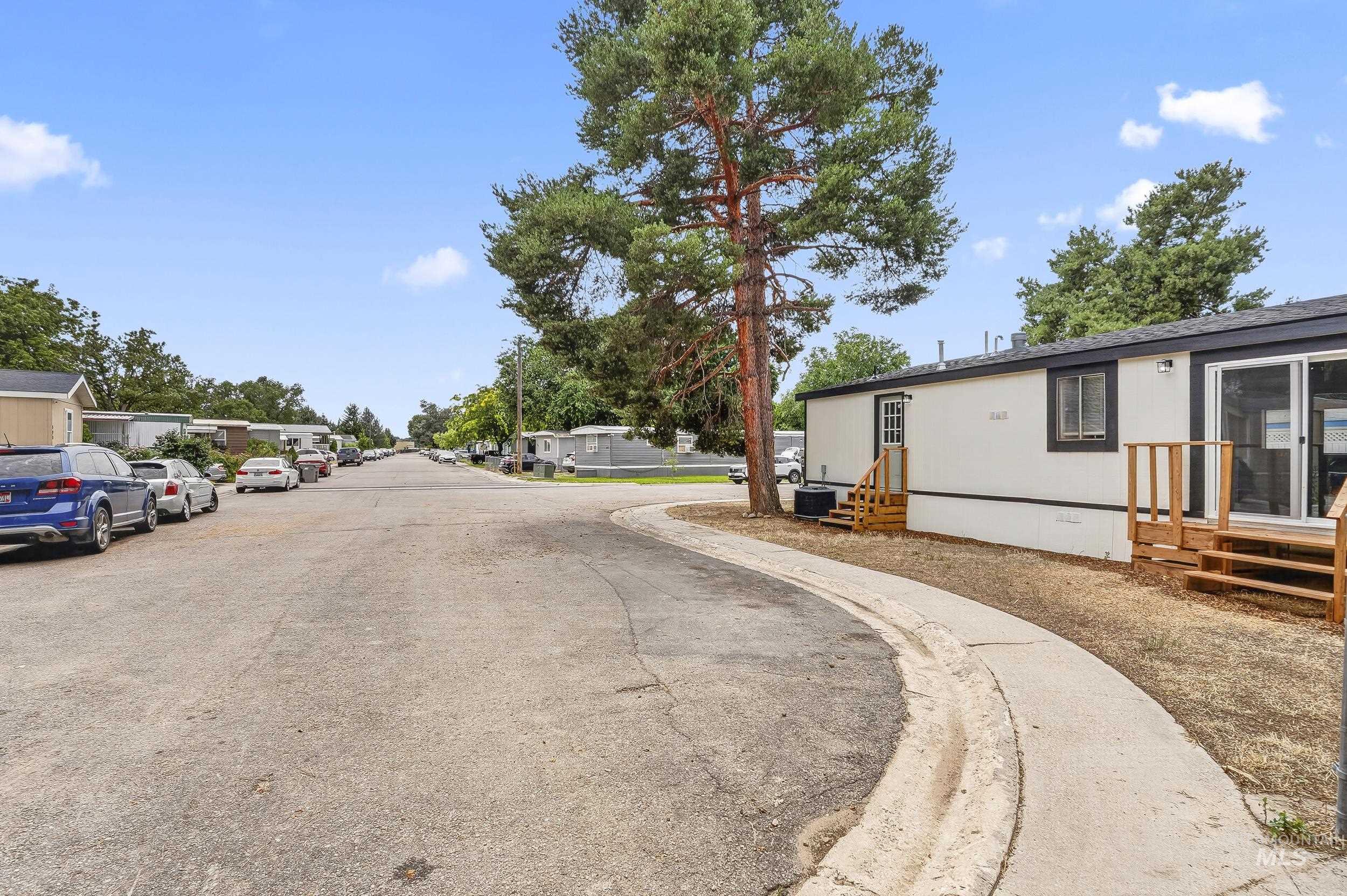 543 Silver City Dr, Boise, Idaho 83713, 4 Bedrooms, 2 Bathrooms, Residential For Sale, Price $114,900,MLS 98992448