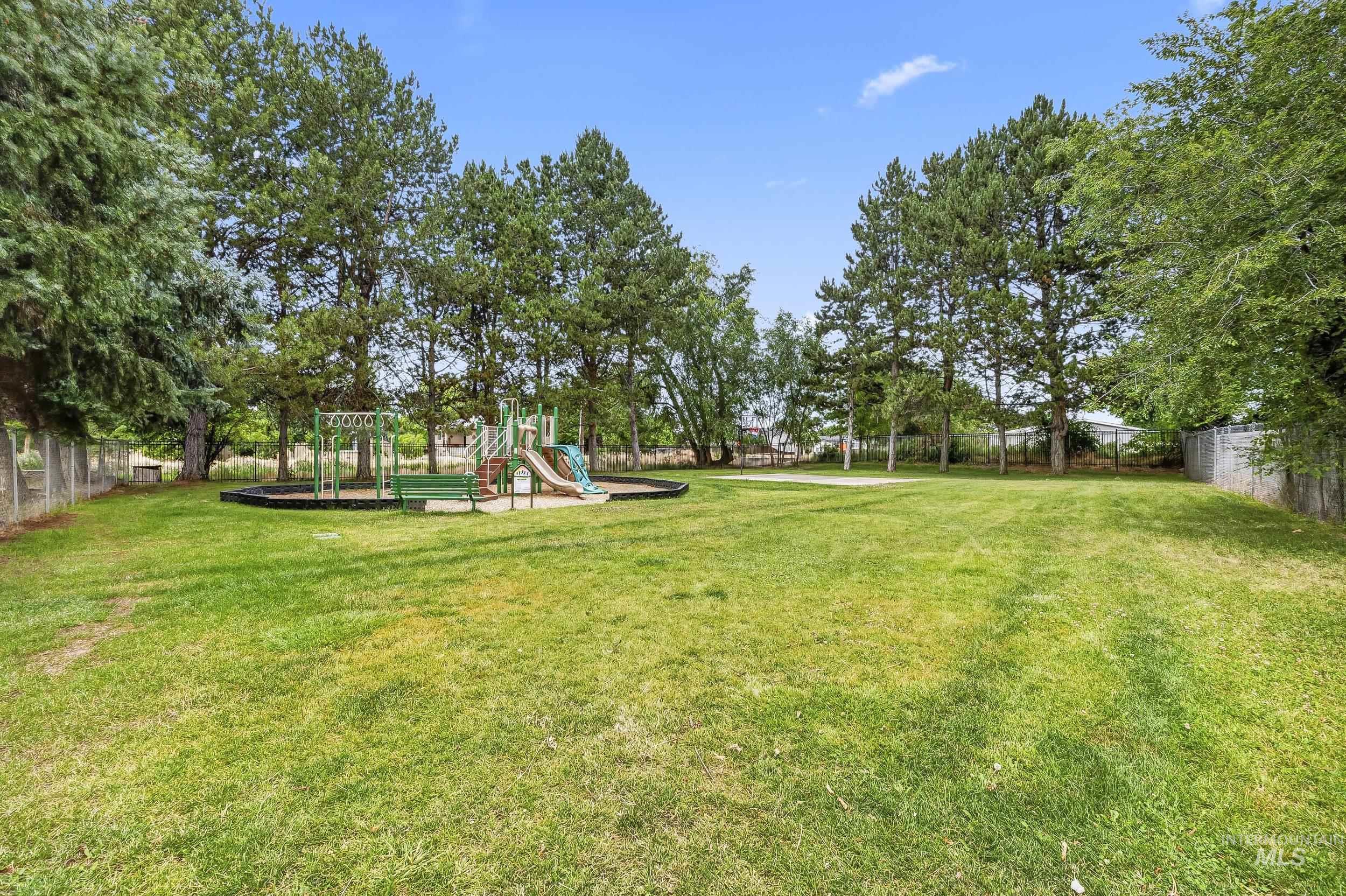 543 Silver City Dr, Boise, Idaho 83713, 4 Bedrooms, 2 Bathrooms, Residential For Sale, Price $114,900,MLS 98992448