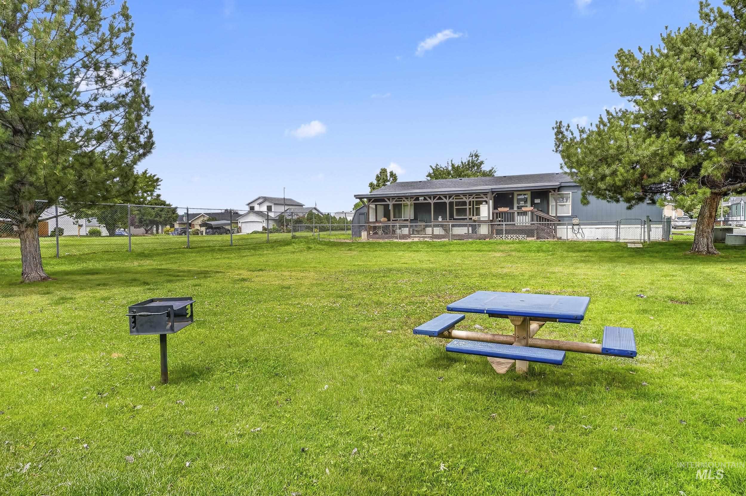 543 Silver City Dr, Boise, Idaho 83713, 4 Bedrooms, 2 Bathrooms, Residential For Sale, Price $114,900,MLS 98992448