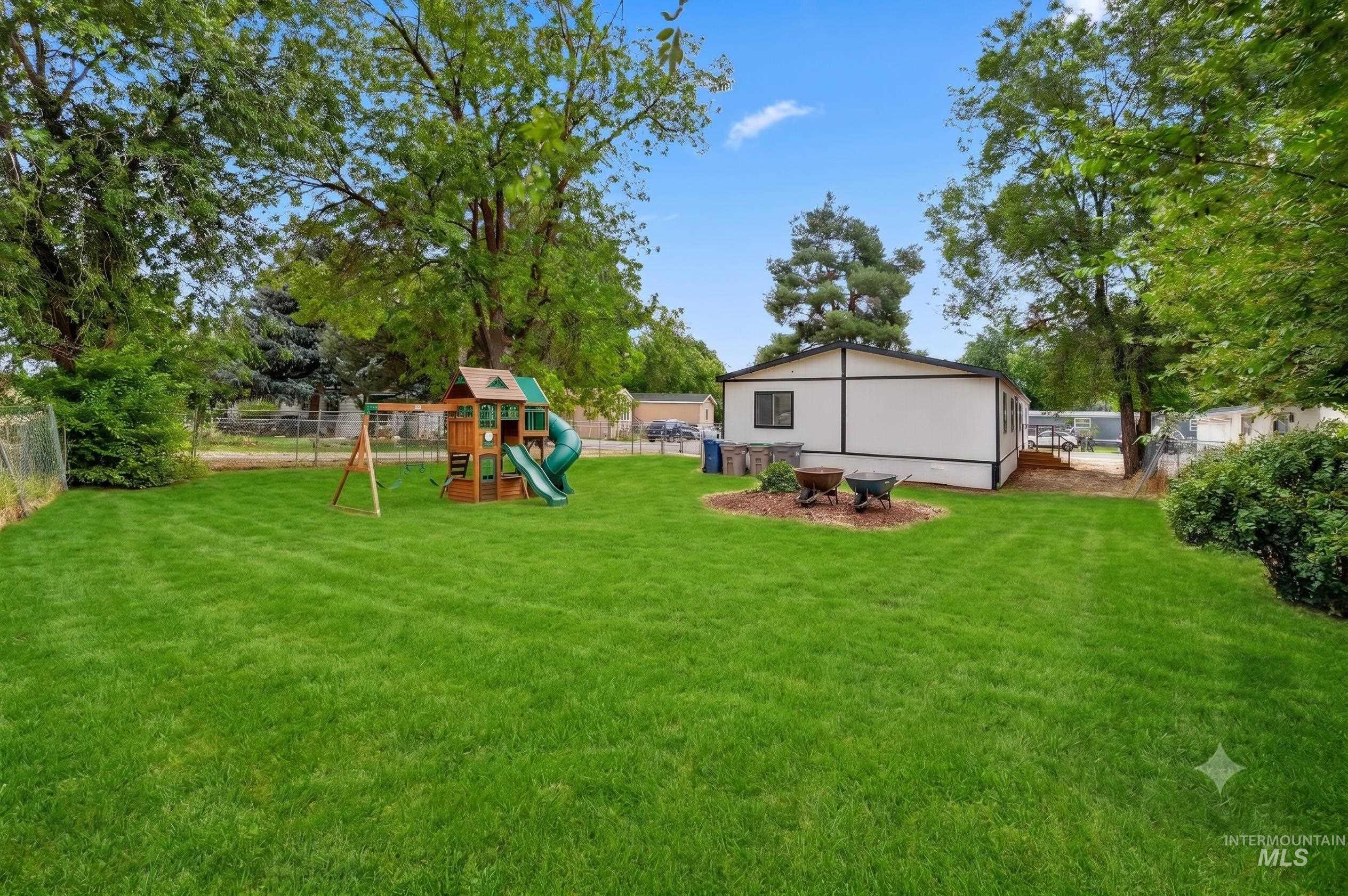 543 Silver City Dr, Boise, Idaho 83713, 4 Bedrooms, 2 Bathrooms, Residential For Sale, Price $114,900,MLS 98992448