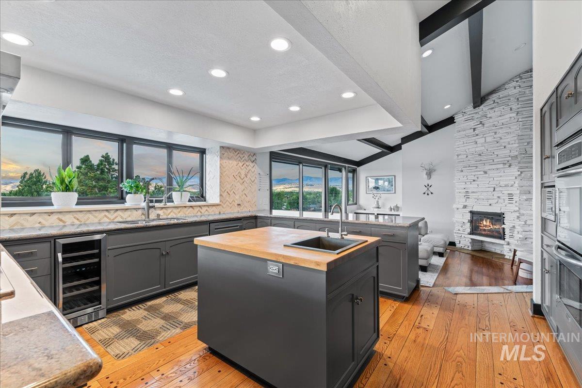 5290 N Sorrento Dr, Boise, Idaho 83704, 6 Bedrooms, 4.5 Bathrooms, Residential For Sale, Price $1,575,000, 98992450