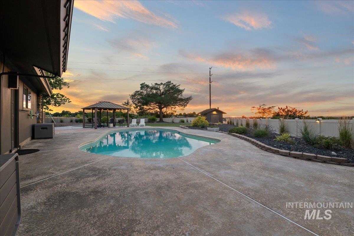 5290 N Sorrento Dr, Boise, Idaho 83704, 6 Bedrooms, 4.5 Bathrooms, Residential For Sale, Price $1,575,000, 98992450
