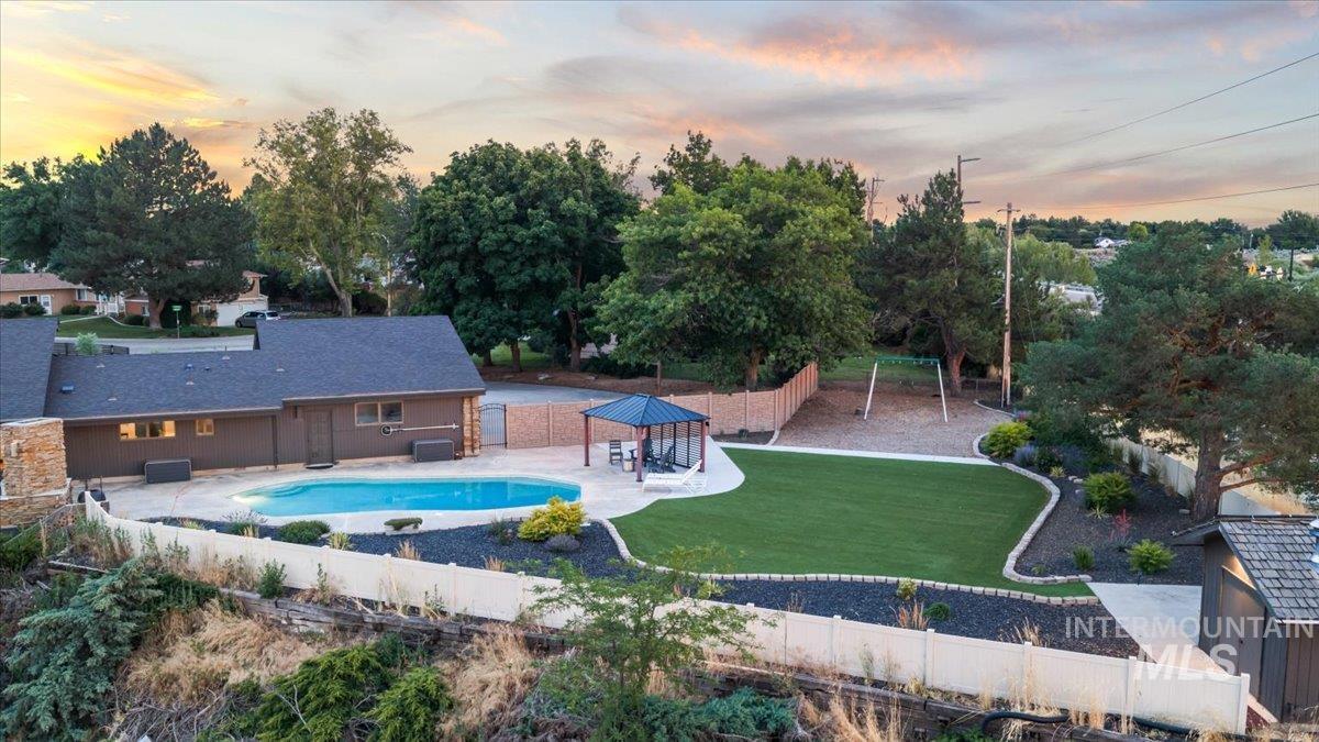 5290 N Sorrento Dr, Boise, Idaho 83704, 6 Bedrooms, 4.5 Bathrooms, Residential For Sale, Price $1,575,000, 98992450