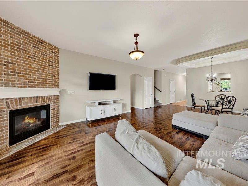 7342 W Gillis Rd, Boise, Idaho 83714, 3 Bedrooms, 2.5 Bathrooms, Residential For Sale, Price $525,000, 98992451