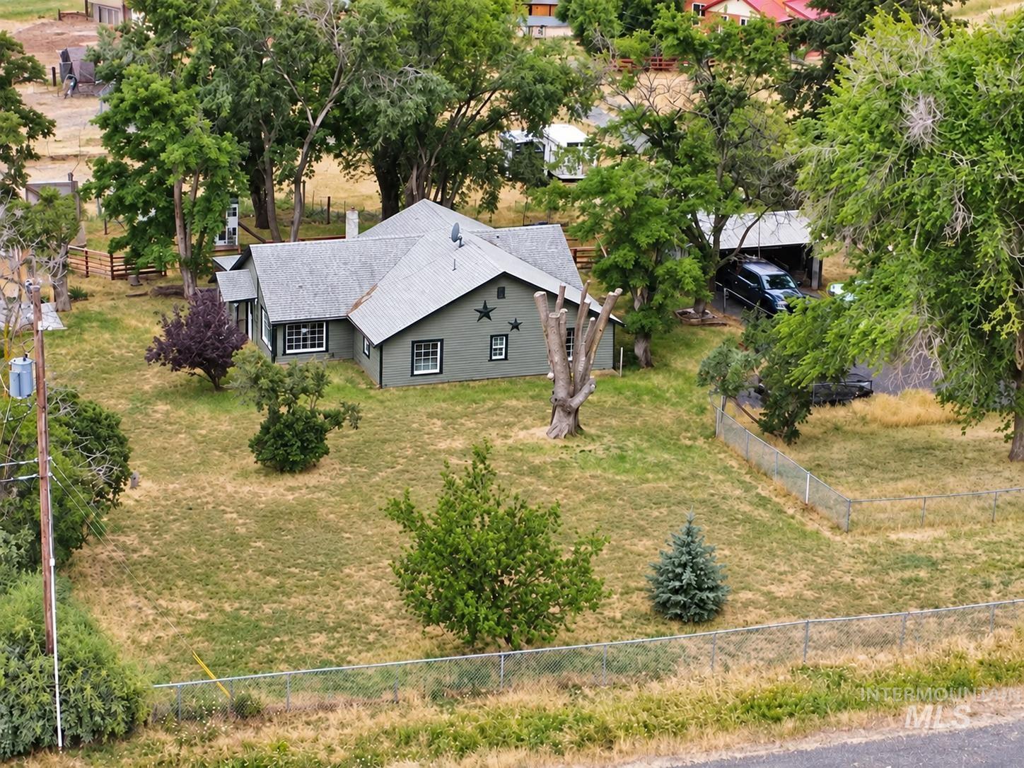 259 Highway 12, Pomeroy, Washington 99347, 3 Bedrooms, 2 Bathrooms, Residential For Sale, Price $289,000,MLS 98992452