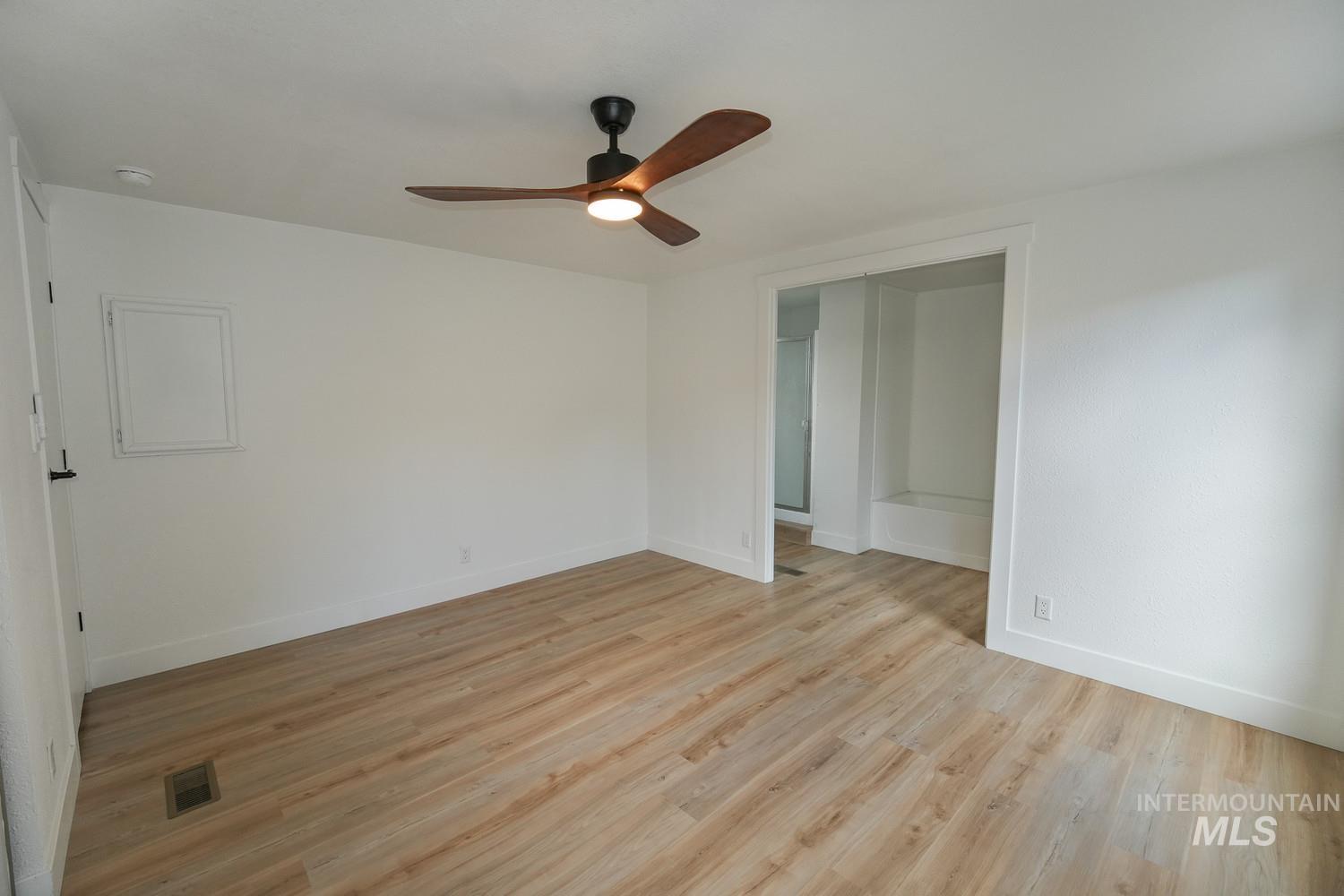 7826 Manassas Ln, Boise, Idaho 83714, 2 Bedrooms, 2 Bathrooms, Residential For Sale, Price $105,000,MLS 98992455