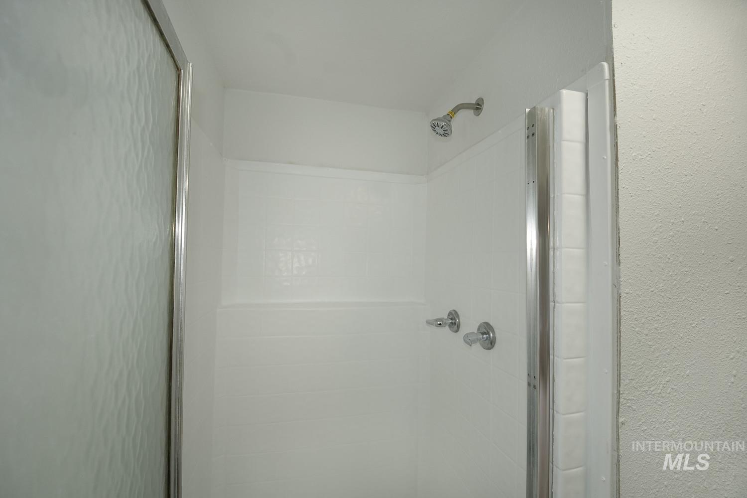 7826 Manassas Ln, Boise, Idaho 83714, 2 Bedrooms, 2 Bathrooms, Residential For Sale, Price $105,000,MLS 98992455