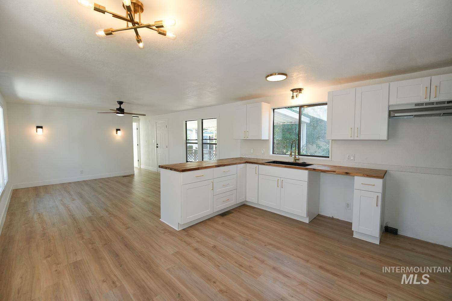 7826 Manassas Ln, Boise, Idaho 83714, 2 Bedrooms, 2 Bathrooms, Residential For Sale, Price $105,000,MLS 98992455