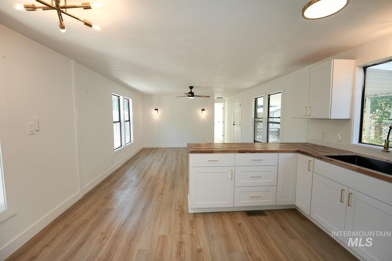 7826 Manassas Ln, Boise, Idaho 83714, 2 Bedrooms, 2 Bathrooms, Residential For Sale, Price $105,000,MLS 98992455