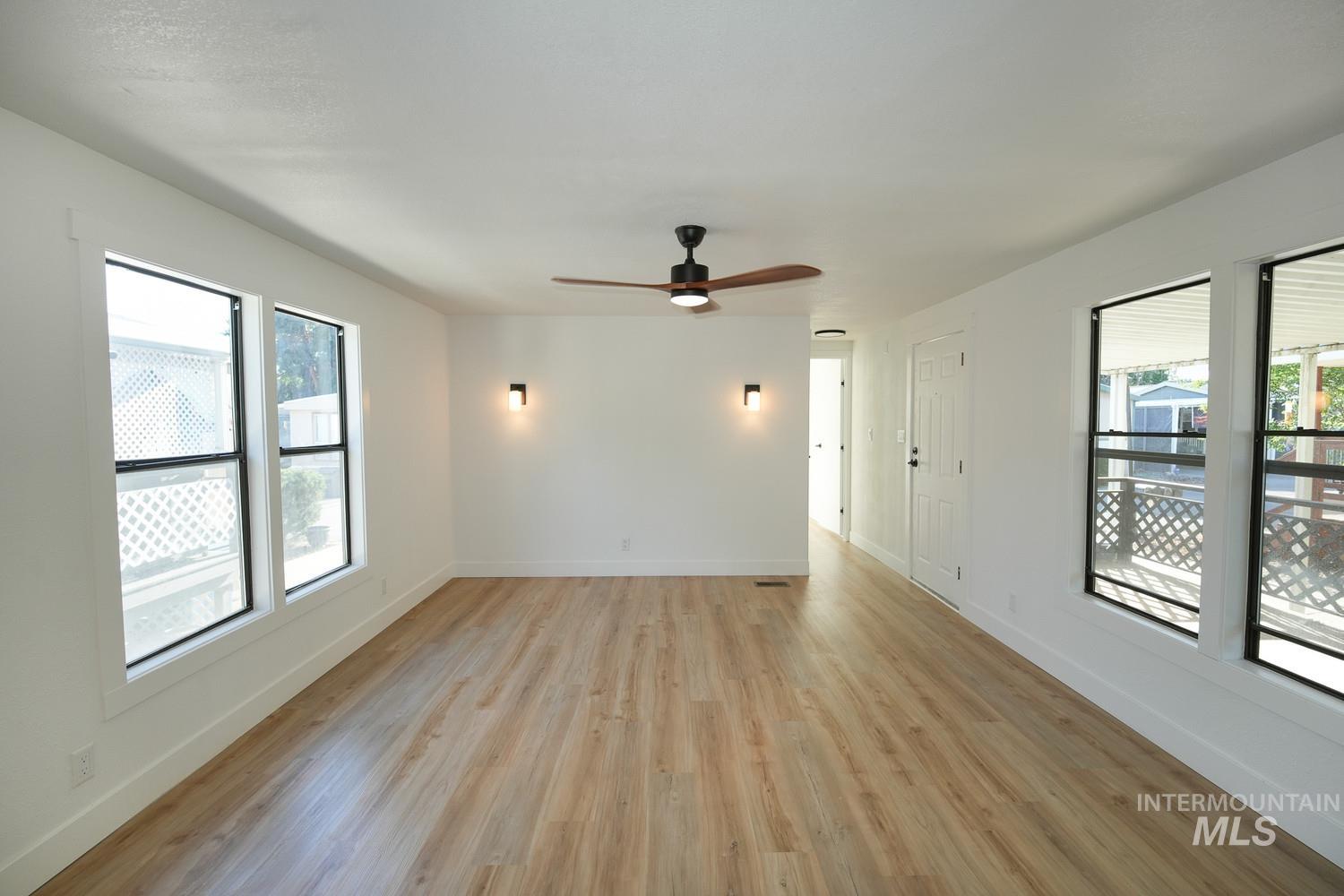 7826 Manassas Ln, Boise, Idaho 83714, 2 Bedrooms, 2 Bathrooms, Residential For Sale, Price $105,000,MLS 98992455