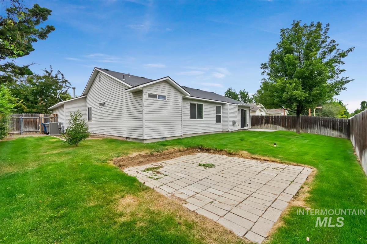 3906 E Clear Springs Dr, Nampa, Idaho 83686-3010, 3 Bedrooms, 2 Bathrooms, Residential For Sale, Price $399,000,MLS 98992456