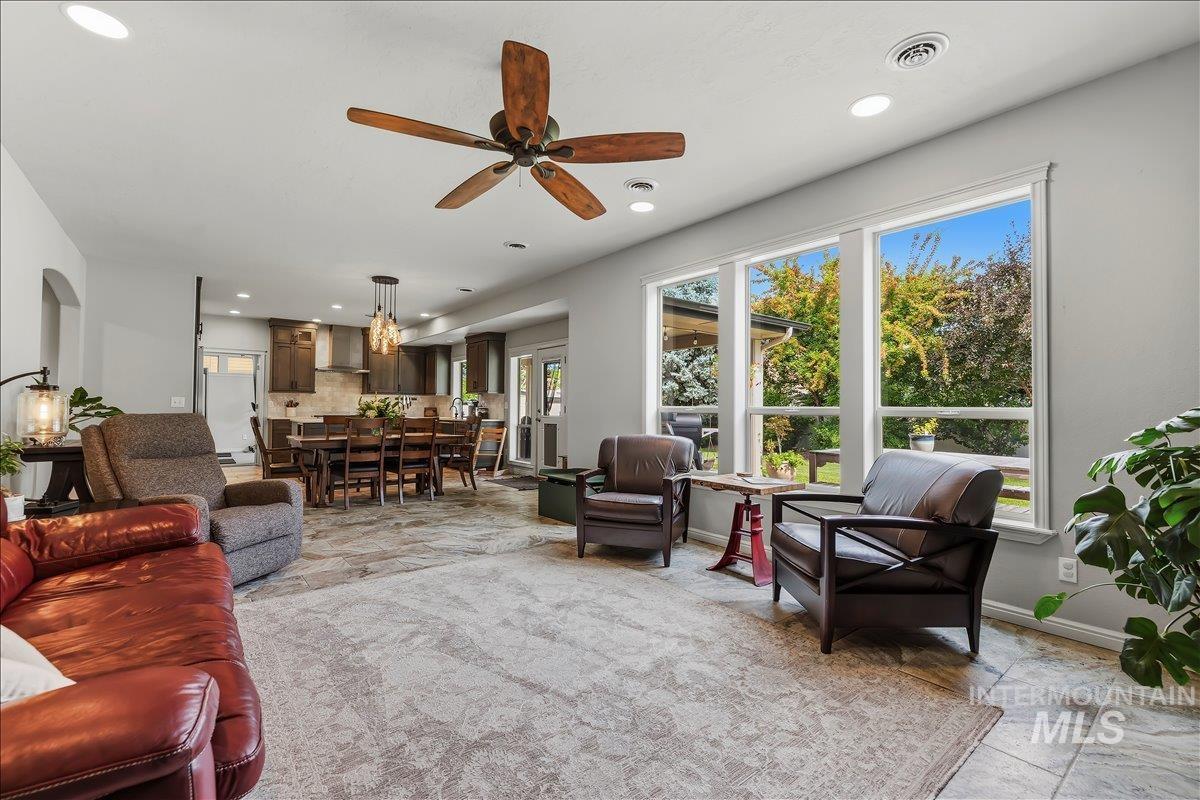 456 W Bear Track Dr, Meridian, Idaho 83642, 5 Bedrooms, 3.5 Bathrooms, Residential For Sale, Price $850,000, 98992457