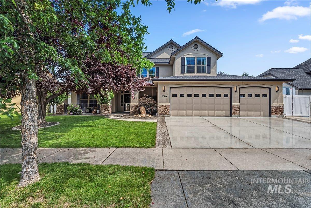 456 W Bear Track Dr, Meridian, Idaho 83642, 5 Bedrooms, 3.5 Bathrooms, Residential For Sale, Price $850,000, 98992457