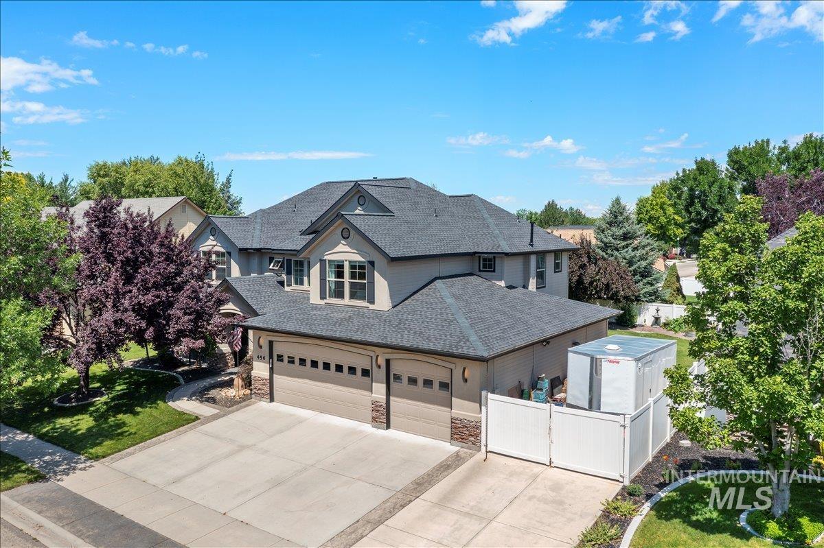 456 W Bear Track Dr, Meridian, Idaho 83642, 5 Bedrooms, 3.5 Bathrooms, Residential For Sale, Price $850,000, 98992457