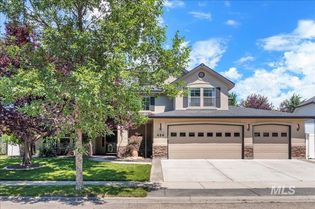 456 W Bear Track Dr, Meridian, Idaho 83642, 5 Bedrooms, 3.5 Bathrooms, Residential For Sale, Price $850,000, 98992457