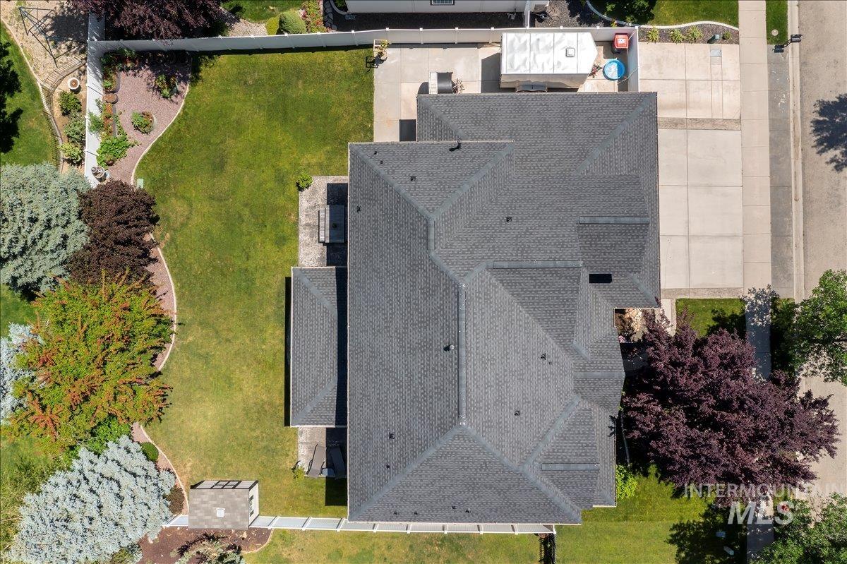 456 W Bear Track Dr, Meridian, Idaho 83642, 5 Bedrooms, 3.5 Bathrooms, Residential For Sale, Price $850,000, 98992457