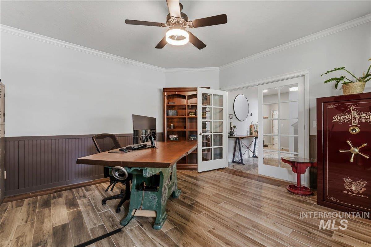 456 W Bear Track Dr, Meridian, Idaho 83642, 5 Bedrooms, 3.5 Bathrooms, Residential For Sale, Price $850,000, 98992457