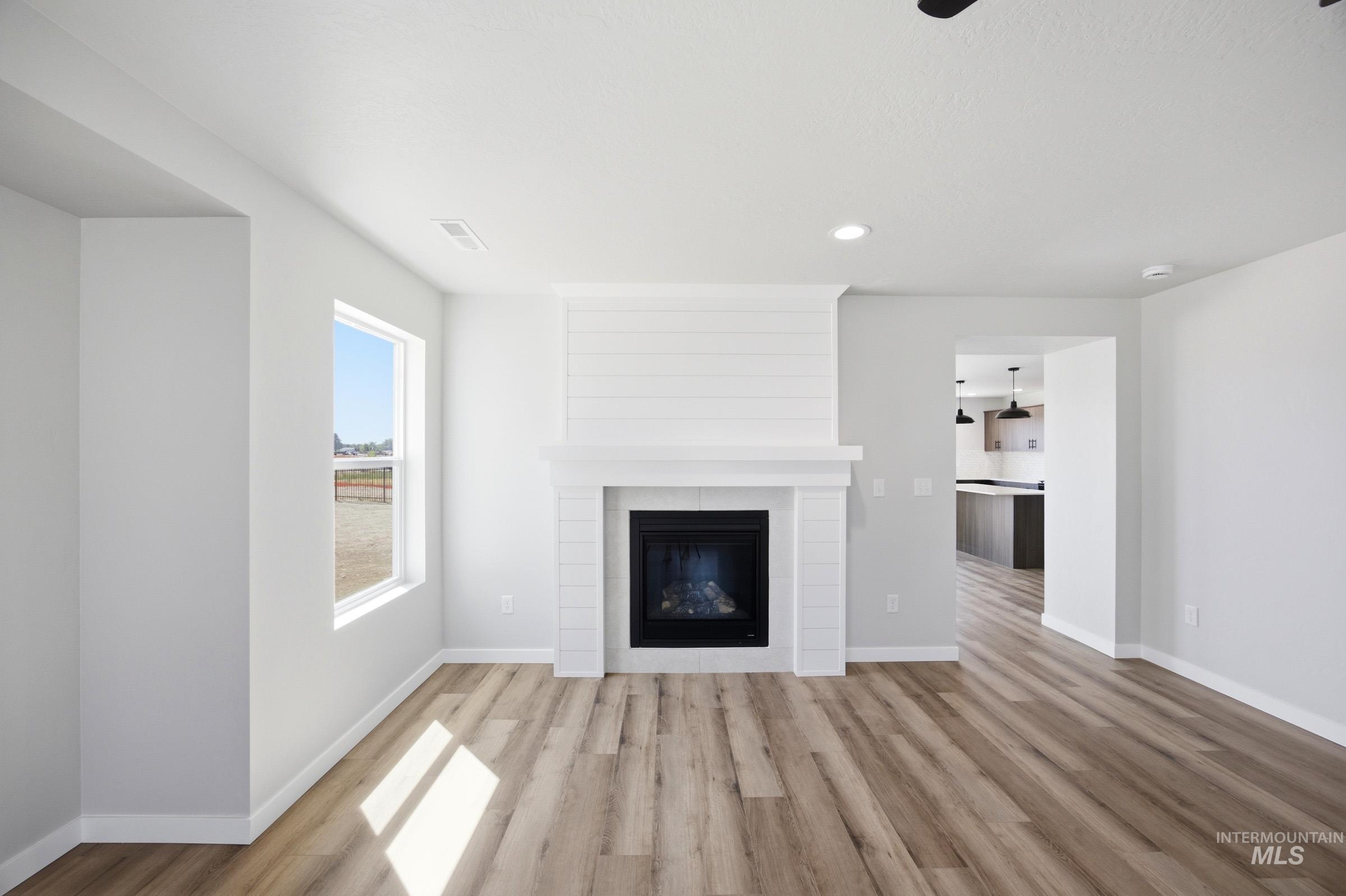 7277 W Trumbull Ct, Eagle, Idaho 83616, 5 Bedrooms, 2.5 Bathrooms, Residential For Sale, Price $659,990, 98992459