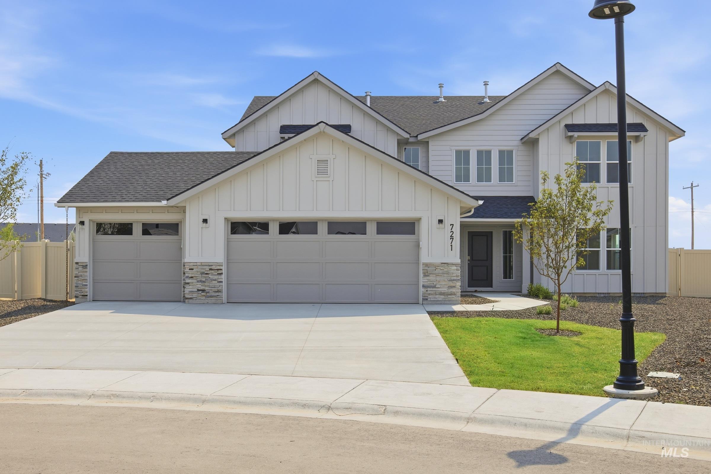 7271 W Trumbull Ct, Eagle, Idaho 83616, 4 Bedrooms, 3 Bathrooms, Residential For Sale, Price $799,990,MLS 98992460