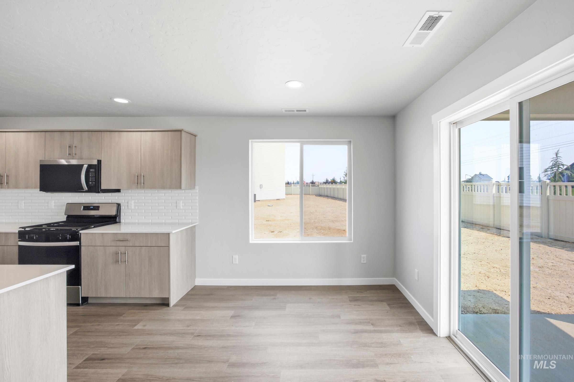 7271 W Trumbull Ct, Eagle, Idaho 83616, 4 Bedrooms, 3 Bathrooms, Residential For Sale, Price $799,990,MLS 98992460