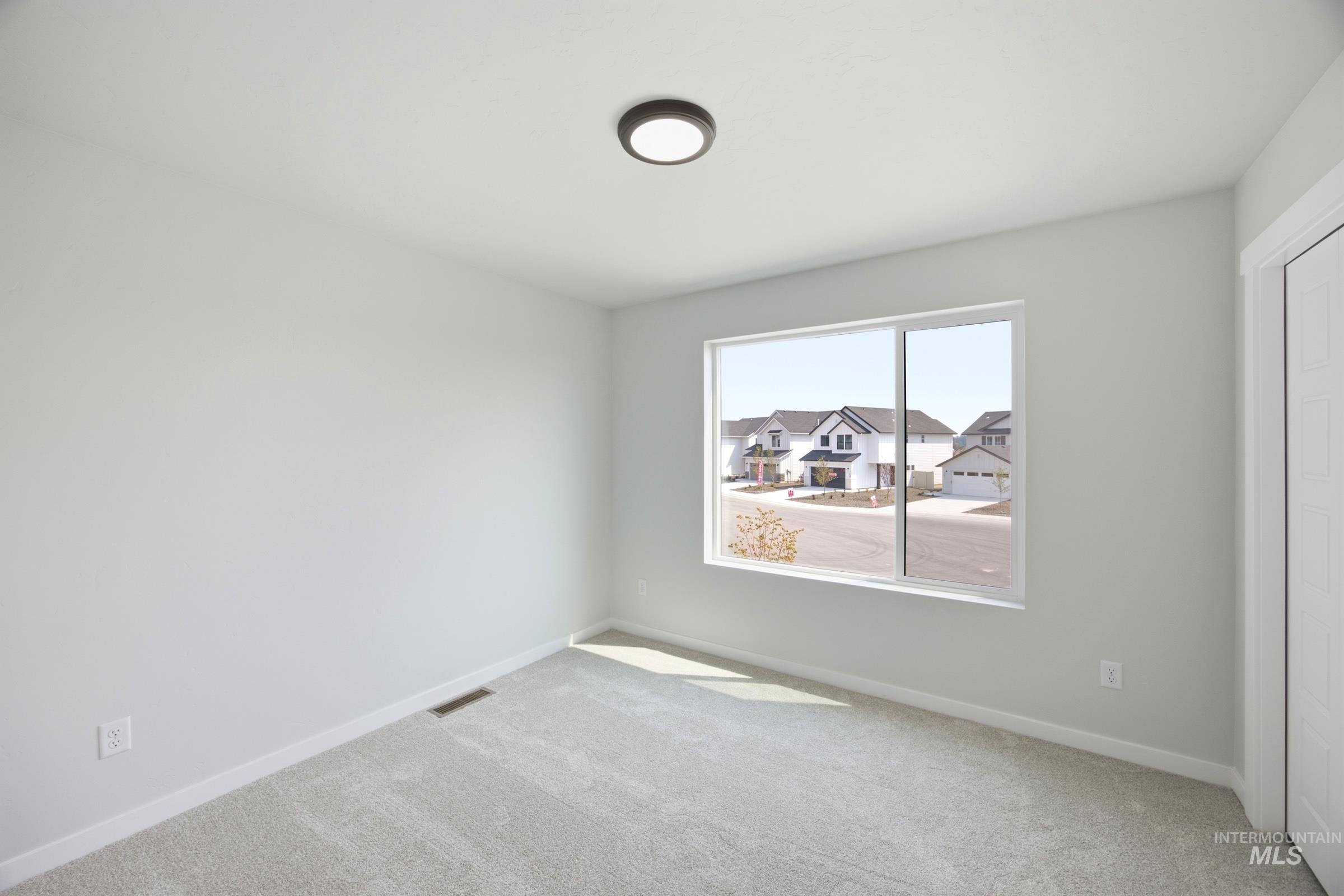 7476 W Trumbull Ct, Eagle, Idaho 83616, 4 Bedrooms, 2.5 Bathrooms, Residential For Sale, Price $569,990,MLS 98992461