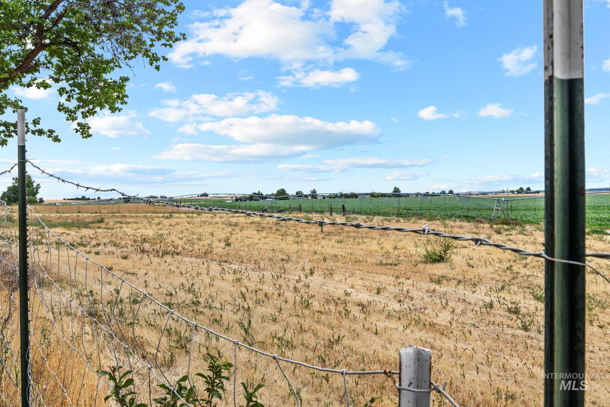 18338 Pride Ln, Caldwell, Idaho 83607, 4 Bedrooms, 3 Bathrooms, Residential For Sale, Price $750,000, 98992462
