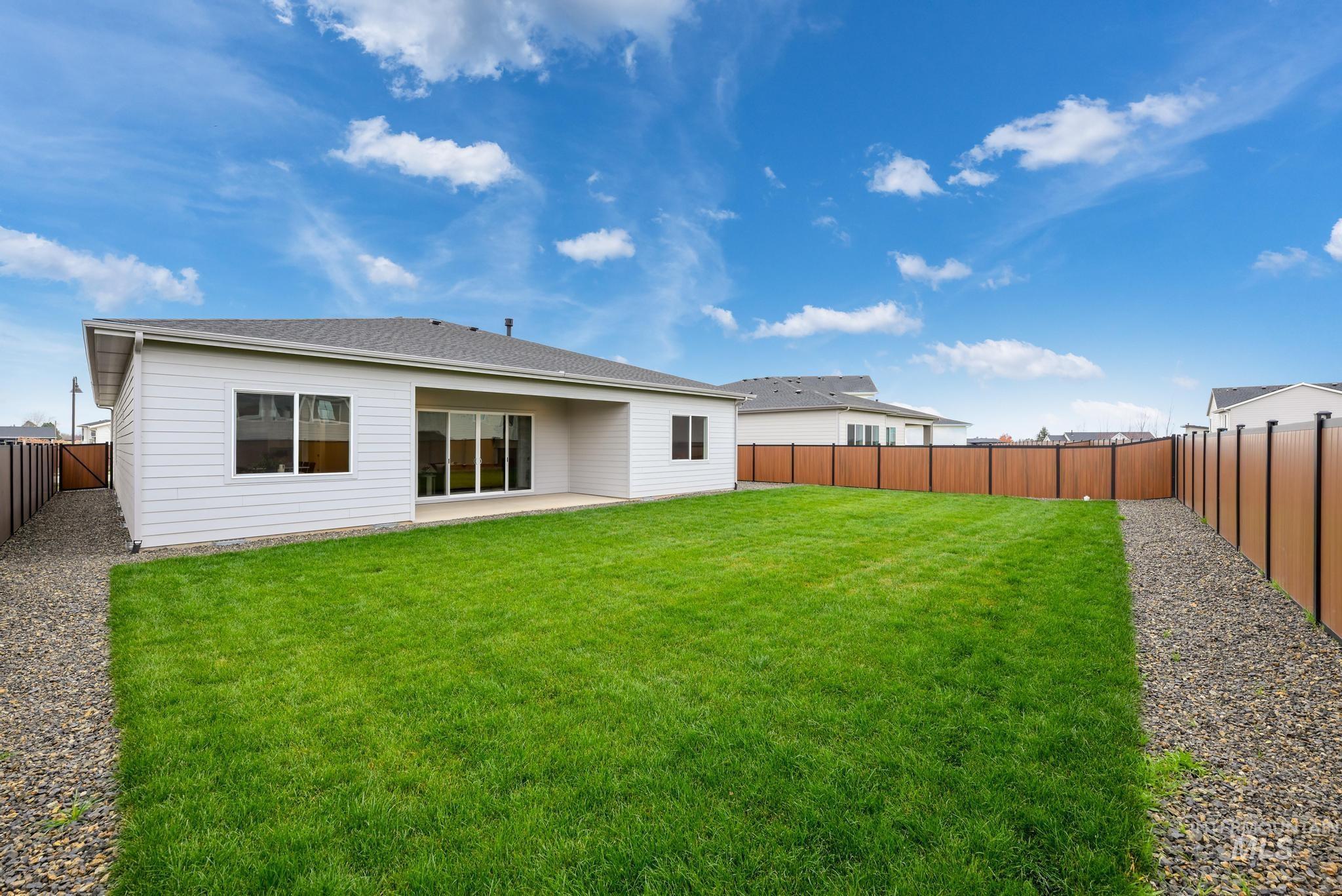 7071 W Alveo Dr, Eagle, Idaho 83616, 3 Bedrooms, 2.5 Bathrooms, Residential For Sale, Price $817,000, 98992464