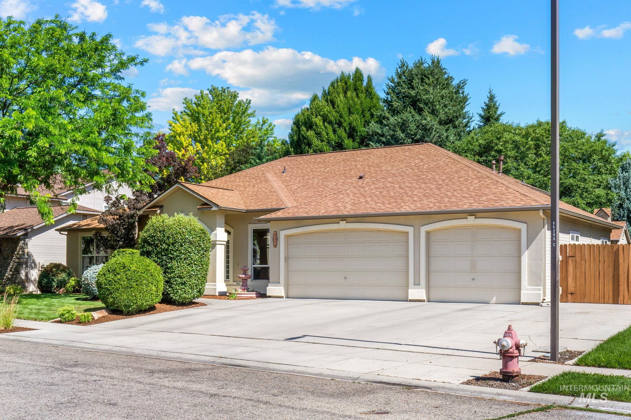 13346 W Silverbrook Drive, Boise, Idaho 83713, 4 Bedrooms, 3 Bathrooms, Residential For Sale, Price $679,900,MLS 98992465