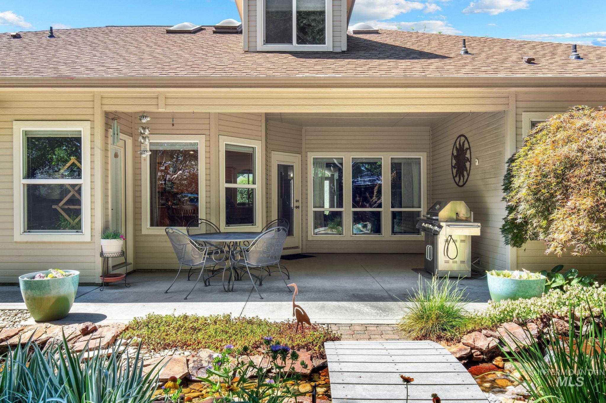 13346 W Silverbrook Drive, Boise, Idaho 83713, 4 Bedrooms, 3 Bathrooms, Residential For Sale, Price $679,900,MLS 98992465