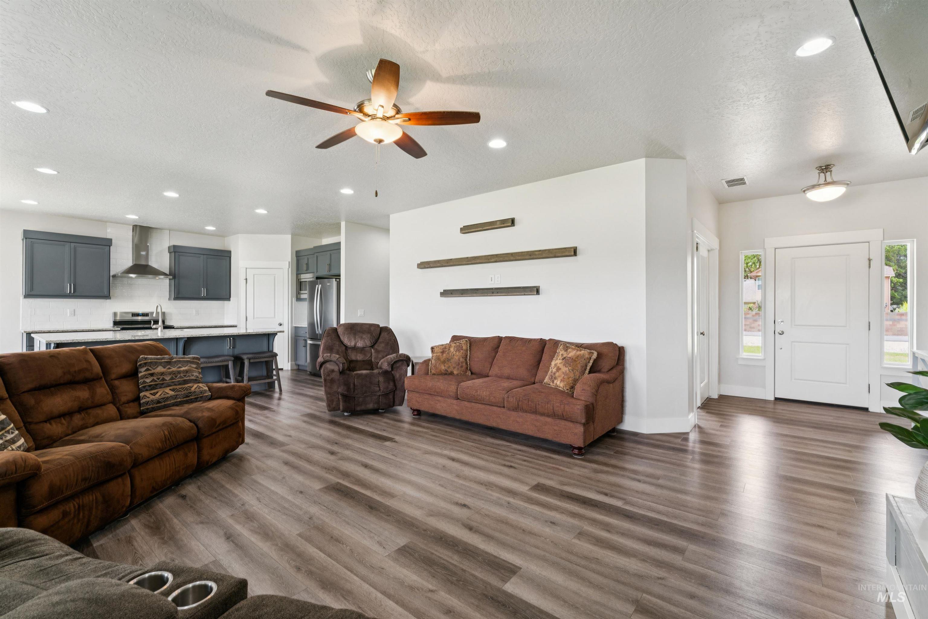110 Harris Ln, Emmett, Idaho 83617, 4 Bedrooms, 2.5 Bathrooms, Residential For Sale, Price $699,900,MLS 98992468