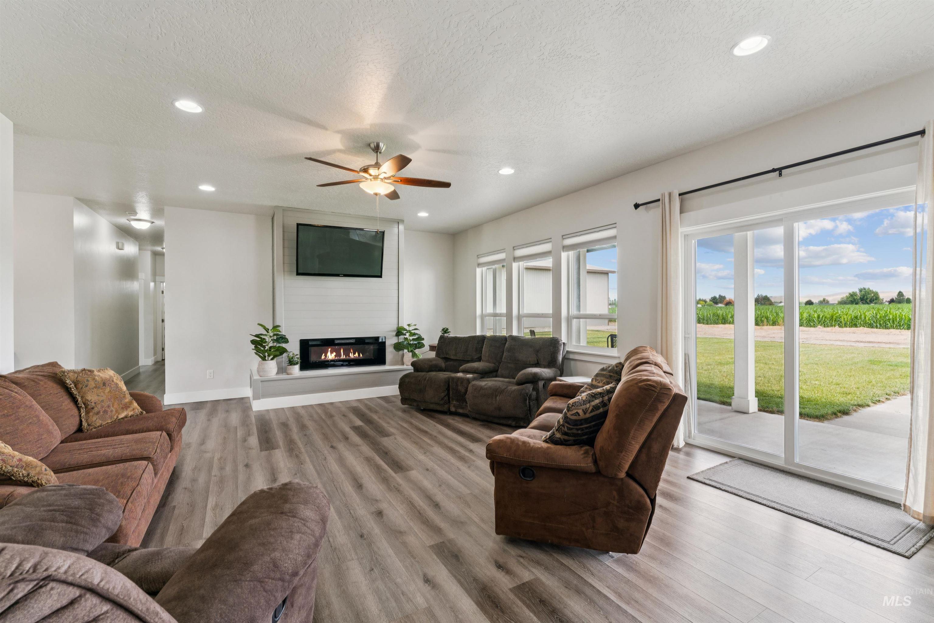 110 Harris Ln, Emmett, Idaho 83617, 4 Bedrooms, 2.5 Bathrooms, Residential For Sale, Price $699,900,MLS 98992468