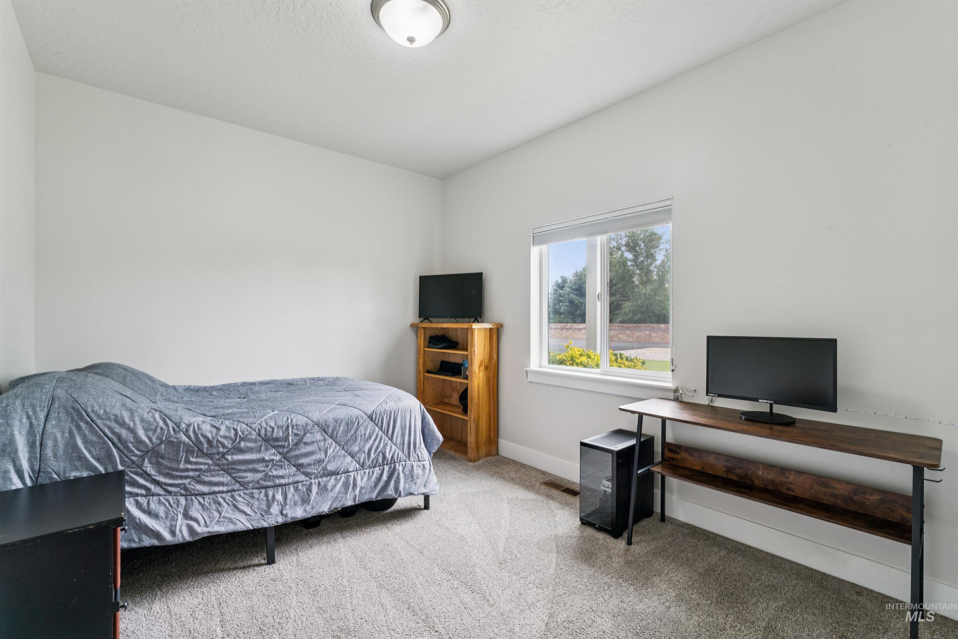 110 Harris Ln, Emmett, Idaho 83617, 4 Bedrooms, 2.5 Bathrooms, Residential For Sale, Price $699,900,MLS 98992468