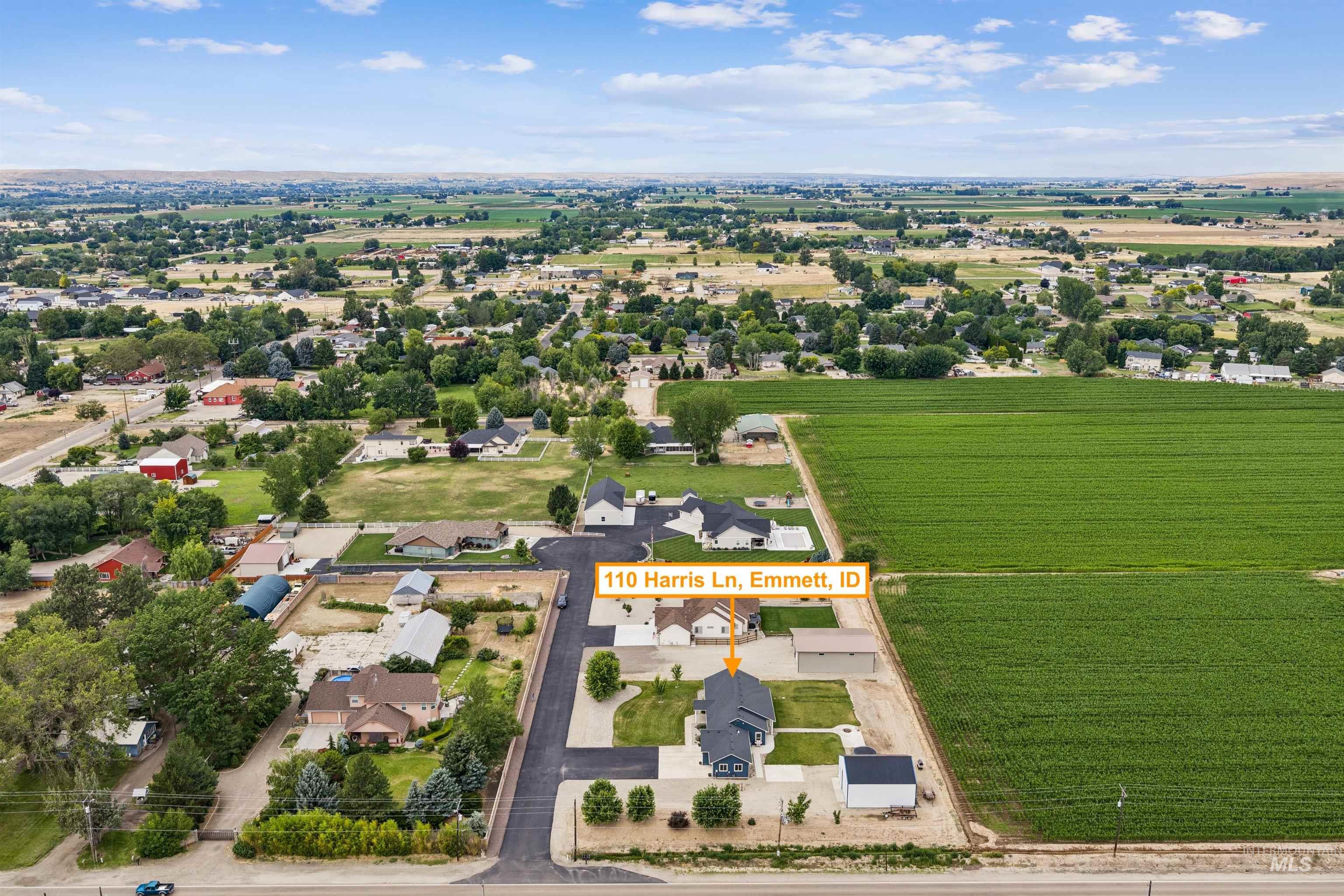 110 Harris Ln, Emmett, Idaho 83617, 4 Bedrooms, 2.5 Bathrooms, Residential For Sale, Price $699,900,MLS 98992468