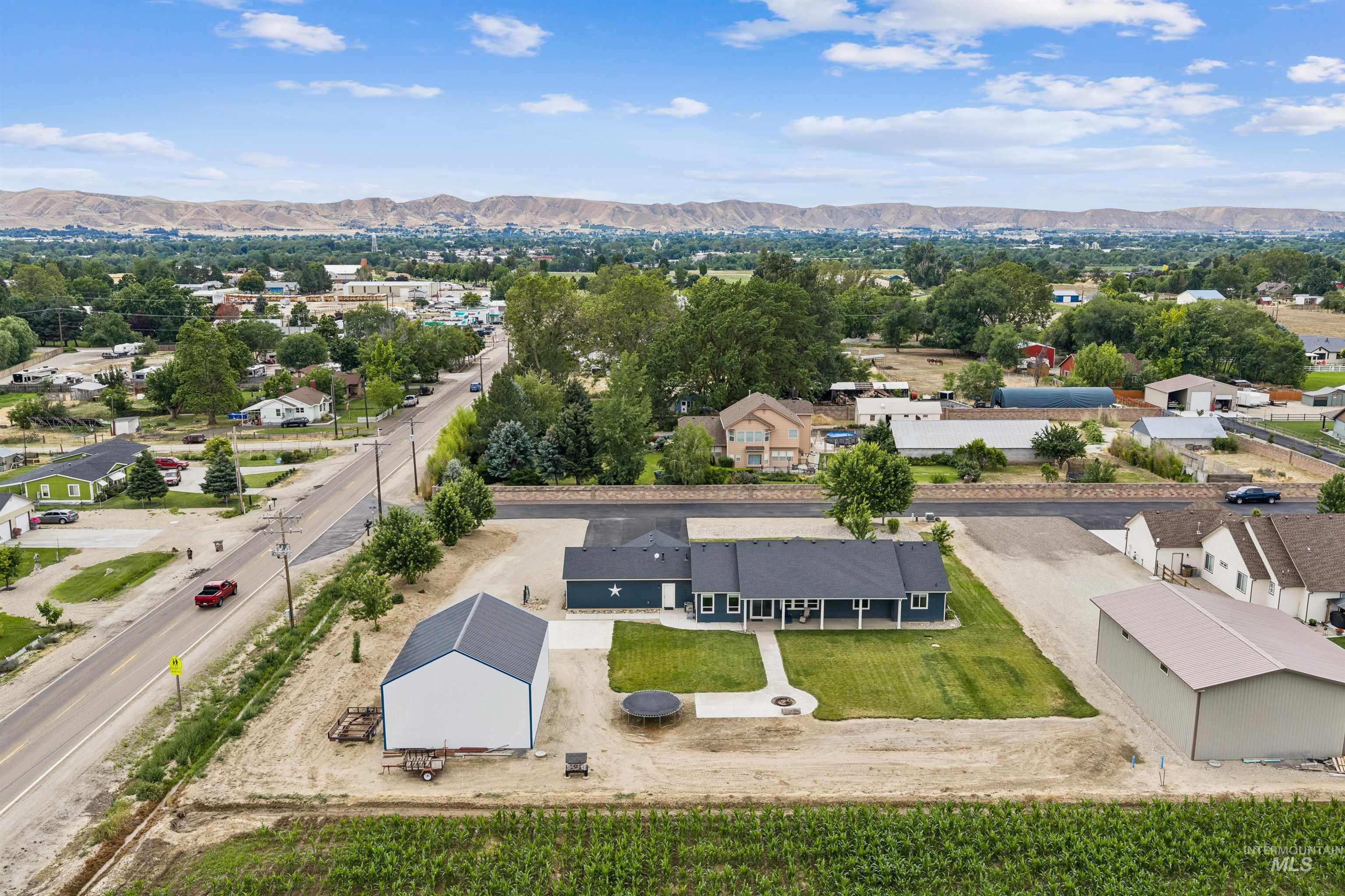 110 Harris Ln, Emmett, Idaho 83617, 4 Bedrooms, 2.5 Bathrooms, Residential For Sale, Price $699,900,MLS 98992468