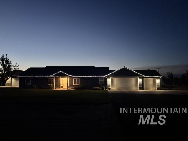 110 Harris Ln, Emmett, Idaho 83617, 4 Bedrooms, 2.5 Bathrooms, Residential For Sale, Price $699,900,MLS 98992468