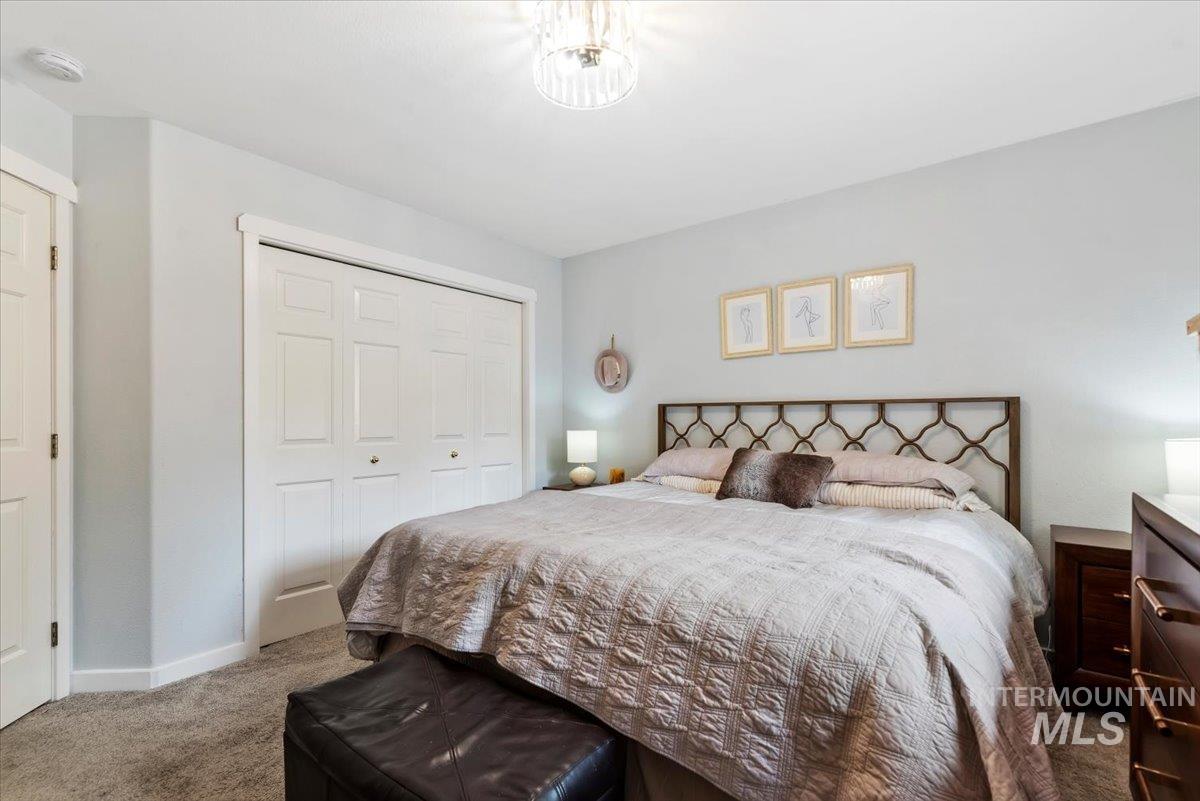 4210 E Carnation Ct., Boise, Idaho 83716-0000, 3 Bedrooms, 2 Bathrooms, Residential For Sale, Price $499,000,MLS 98992469