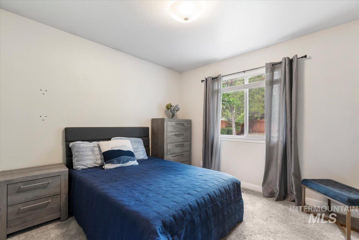 4210 E Carnation Ct., Boise, Idaho 83716-0000, 3 Bedrooms, 2 Bathrooms, Residential For Sale, Price $499,000,MLS 98992469