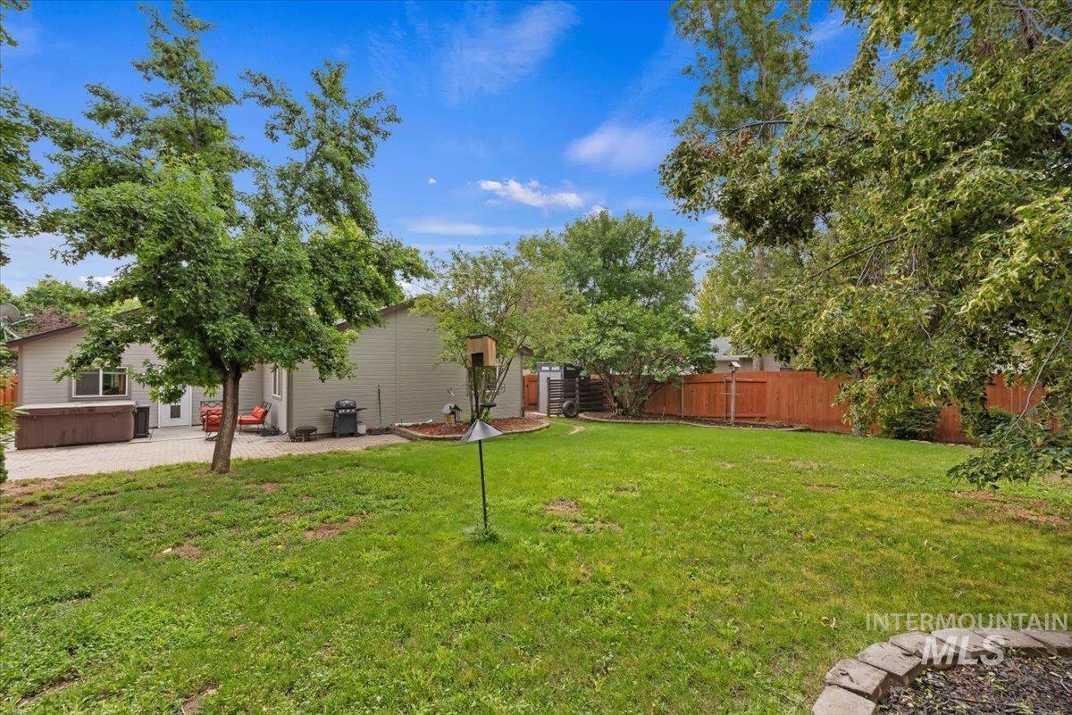4210 E Carnation Ct., Boise, Idaho 83716-0000, 3 Bedrooms, 2 Bathrooms, Residential For Sale, Price $499,000,MLS 98992469