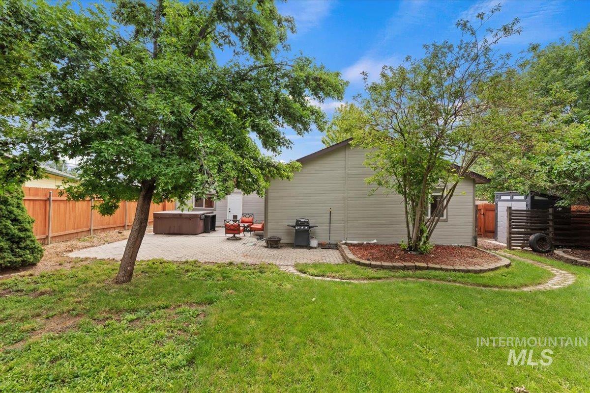 4210 E Carnation Ct., Boise, Idaho 83716-0000, 3 Bedrooms, 2 Bathrooms, Residential For Sale, Price $499,000,MLS 98992469