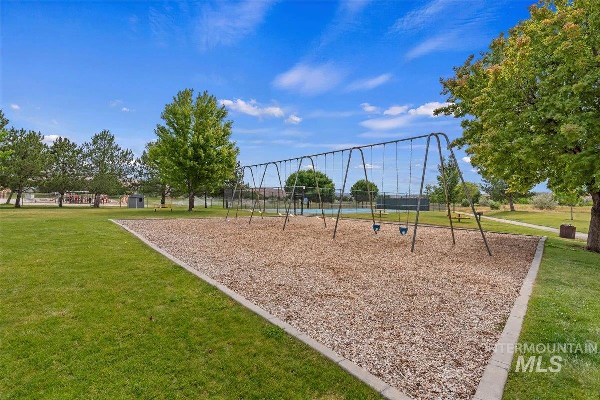 4210 E Carnation Ct., Boise, Idaho 83716-0000, 3 Bedrooms, 2 Bathrooms, Residential For Sale, Price $499,000,MLS 98992469