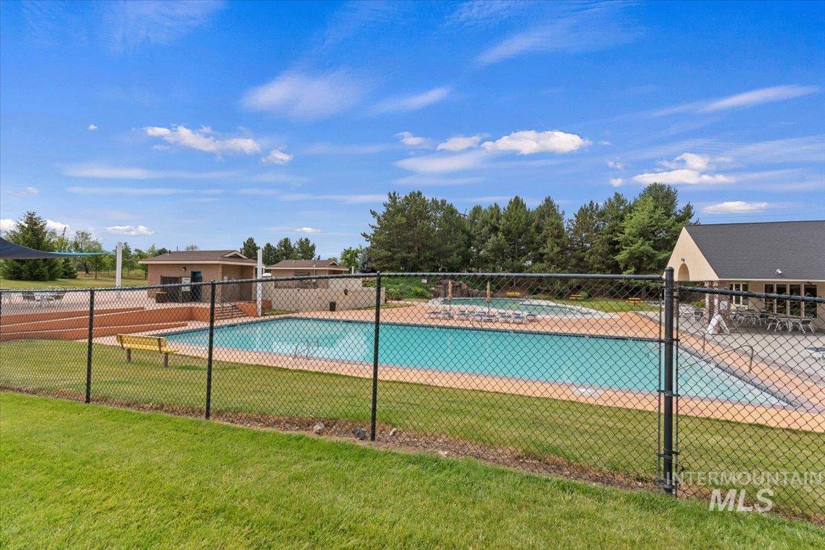 4210 E Carnation Ct., Boise, Idaho 83716-0000, 3 Bedrooms, 2 Bathrooms, Residential For Sale, Price $499,000,MLS 98992469